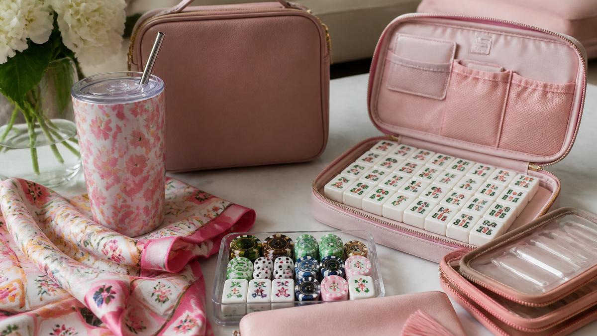7 Unique Mahjong Gifts for Women in 2026
